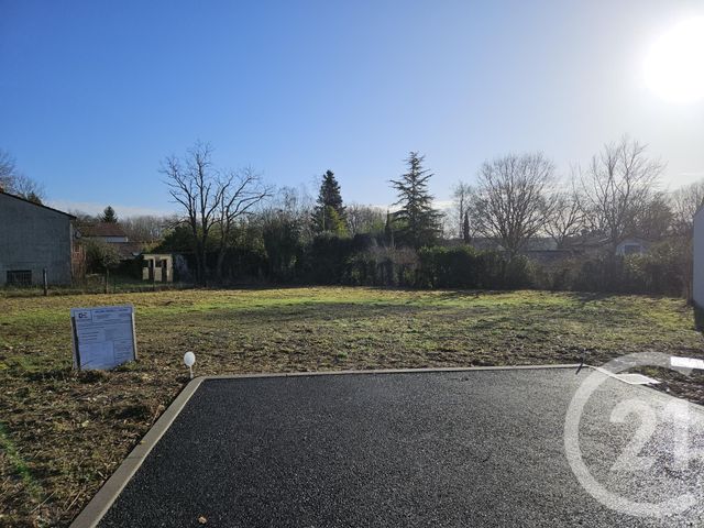 terrain à vendre - 748.0 m2 - MIGNE AUXANCES - 86 - POITOU-CHARENTES - Century 21 L'Immobilière De Confiance